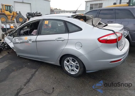 2016 Ford Fiesta Se z USA, uszkodzony, nr VIN 3FADP4BJ5GM111781